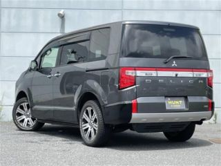 2022 MITSUBISHI DELICA D:5 P 4WD photo 2