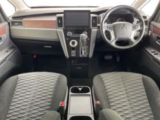 2021 MITSUBISHI DELICA D:5 P 4WD photo 4