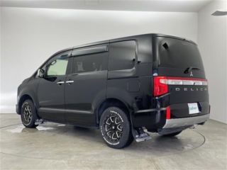 2022 MITSUBISHI DELICA D:5 P 4WD photo 2