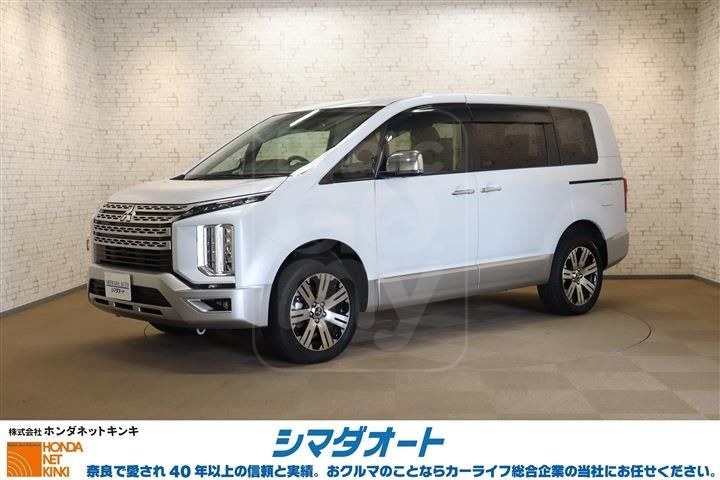 2024 MITSUBISHI DELICA D:5 P 8 people 4WD