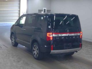 2022 MITSUBISHI DELICA D:5 P 4WD photo 2