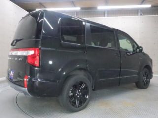 2024 MITSUBISHI DELICA D:5 2.2 Chamonix (vehicle equipped with electric side steps) photo 3
