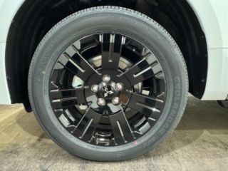 2025 MITSUBISHI DELICA D:5 2.2 Black Edition Diesel Turbo photo 4
