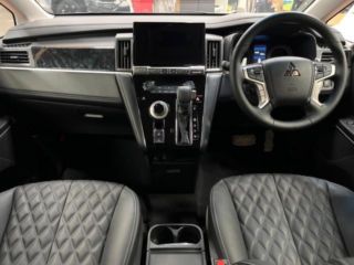 2026 MITSUBISHI DELICA D:5 Black Edition photo 2