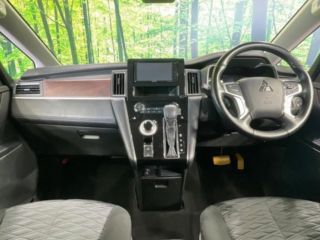 2022 MITSUBISHI DELICA D:5 P photo 2