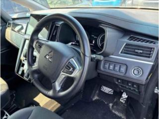 2025 MITSUBISHI DELICA D:5 Chamonix 4WD photo 3