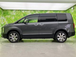 2021 MITSUBISHI DELICA D:5 4WD_P photo 2