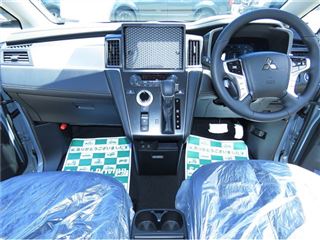 2026 MITSUBISHI DELICA D:5 P4WD Turbo 1.2in UP 7-seater Stepless photo 2