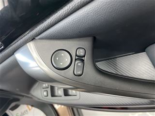 2024 MITSUBISHI ECLIPSE CROSS Black Edition photo 5