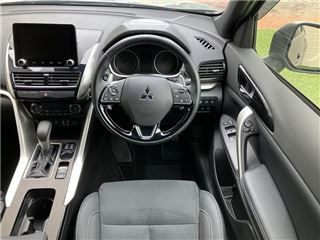 2022 MITSUBISHI ECLIPSE CROSS G Plus Package photo 4