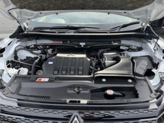 2024 MITSUBISHI ECLIPSE CROSS 1.5 BLACK Edition photo 2