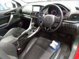 2022 MITSUBISHI ECLIPSE CROSS G 4WD photo 5