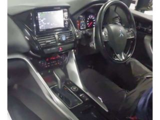 2022 MITSUBISHI ECLIPSE CROSS 4WD_G Leather Seats photo 3