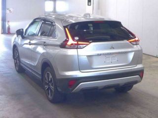 2021 MITSUBISHI ECLIPSE CROSS G Plus Package 4WD photo 2