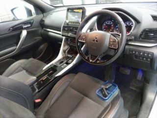 2023 MITSUBISHI ECLIPSE CROSS P 4WD photo 3
