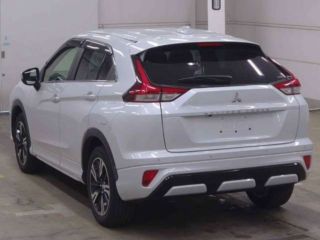 2023 MITSUBISHI ECLIPSE CROSS P 4WD photo 2