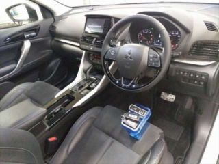 2021 MITSUBISHI ECLIPSE CROSS G Plus Package 4WD photo 3
