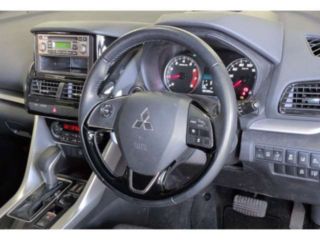 2022 MITSUBISHI ECLIPSE CROSS G photo 3