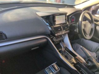 2023 MITSUBISHI ECLIPSE CROSS G Limited Edition photo 3