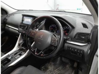 2021 MITSUBISHI ECLIPSE CROSS G Plus Package 4WD photo 3