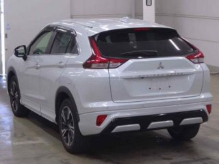 2023 MITSUBISHI ECLIPSE CROSS P 4WD photo 2