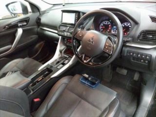 2022 MITSUBISHI ECLIPSE CROSS G photo 3
