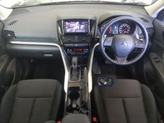 2021 MITSUBISHI ECLIPSE CROSS G photo 3