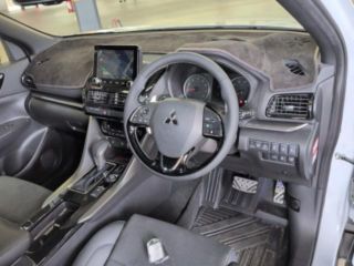 2025 MITSUBISHI ECLIPSE CROSS Black Edition photo 3