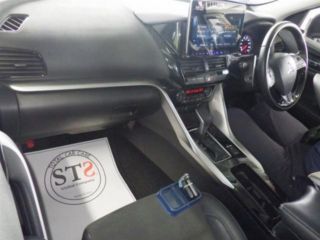 2022 MITSUBISHI ECLIPSE CROSS G Plus Package photo 3
