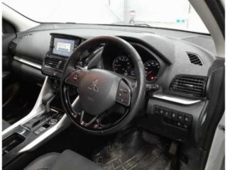 2021 MITSUBISHI ECLIPSE CROSS G Plus Package 4WD photo 3