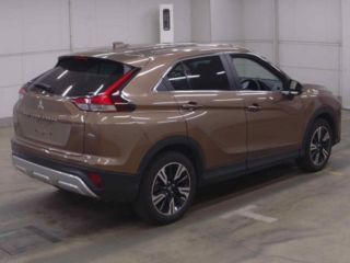 2024 MITSUBISHI ECLIPSE CROSS G photo 2