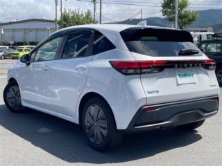 2021 NISSAN NOTE X photo 2