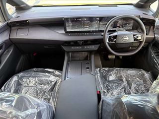 2026 NISSAN ELGRAND Ge-4ORCE 4WD / Sunroof, BOSE sound system, ProPILOT 2.0 photo 3