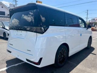 2026 NISSAN ELGRAND Xe-4ORCE photo 3