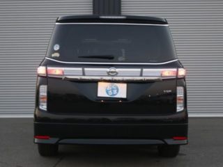 2021 NISSAN ELGRAND VIP 3-row vehicle, black leather seats photo 2