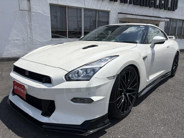 2025 NISSAN GT-R Premium Edition