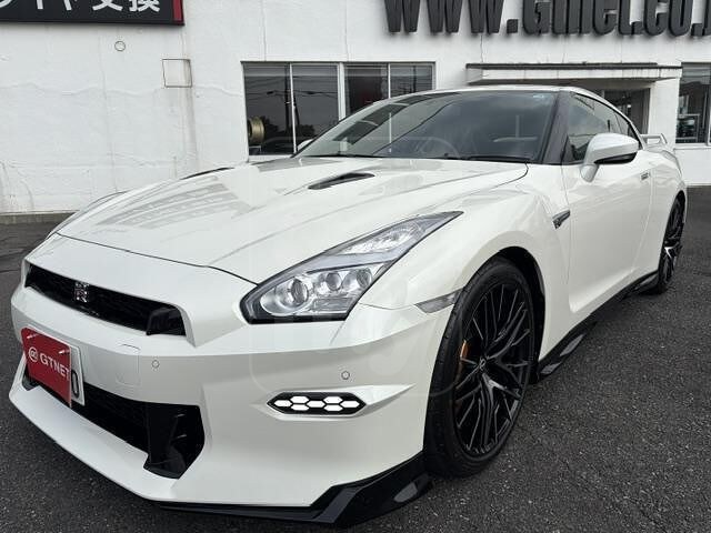 2025 NISSAN GT-R Pure Edition