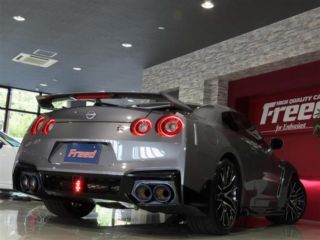 2025 NISSAN GT-R 3.8 Premium edition photo 2