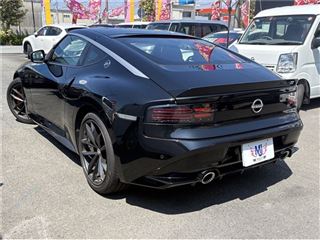 2022 NISSAN FAIRLADY Z Version ST, black and red seats, BOSE sound system, 19-inch alloy wheels, heated seats. photo 2