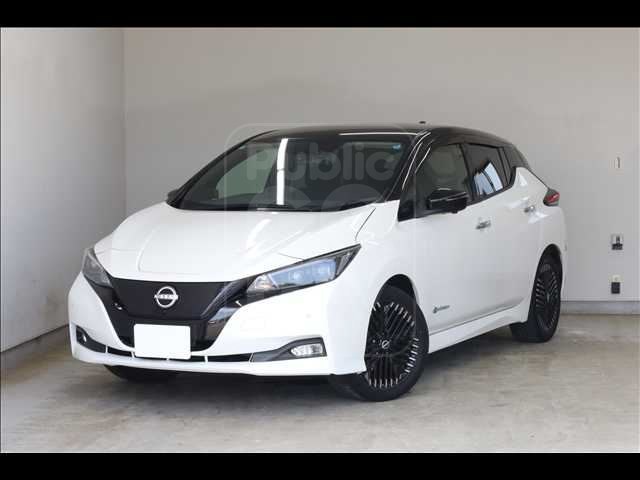2023 NISSAN LEAF XV Selection ●