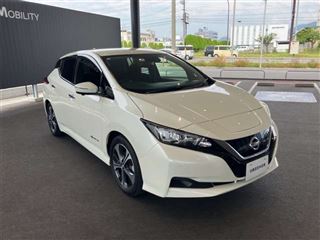 2021 NISSAN LEAF XV Selection photo 3