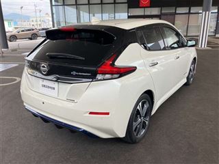 2021 NISSAN LEAF XV Selection photo 5