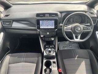 2021 NISSAN LEAF XV Selection photo 3
