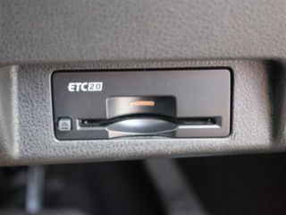 2022 NISSAN LEAF G photo 5