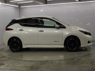 2022 NISSAN LEAF G photo 5