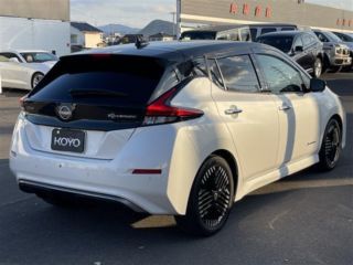 2022 NISSAN LEAF XV Selection photo 3