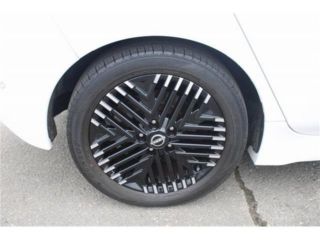 2022 NISSAN LEAF G photo 5