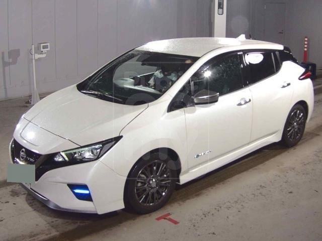 2022 NISSAN LEAF Autech
