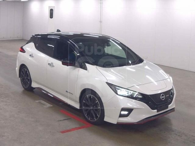 2021 NISSAN LEAF Nismo