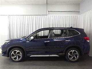 2022 SUBARU FORESTER Advance photo 4